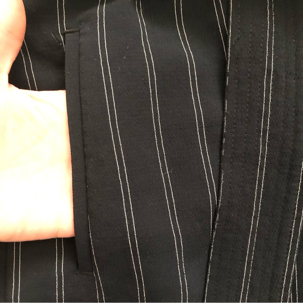 SOLD - Wilfred Aritzia Tie-Front Black Oak Pinstripe Jallade Trouser Pant Size 4 - Picture 9 of 16